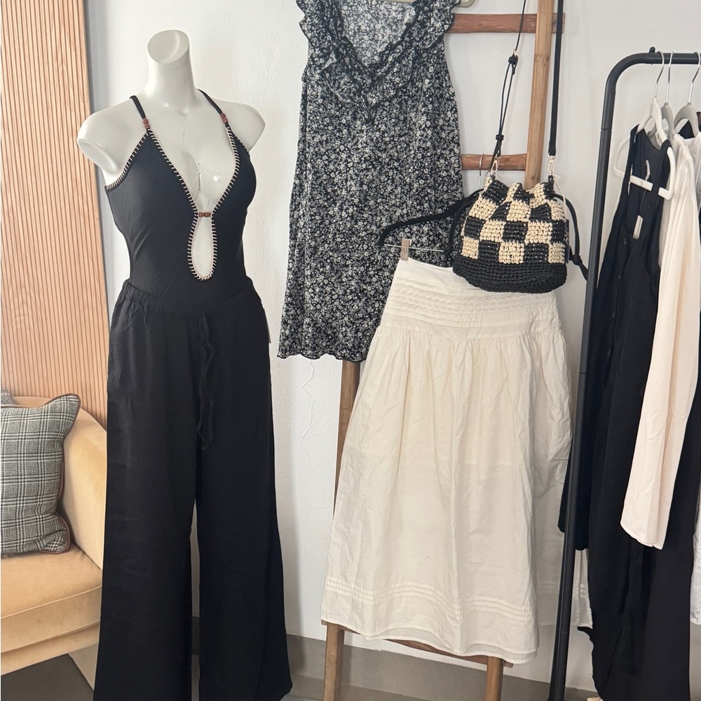 Women’s Black Plunge One-Piece Swimsuit with Decorative Trim Shade & Shore NWOT - Picture 8 of 8